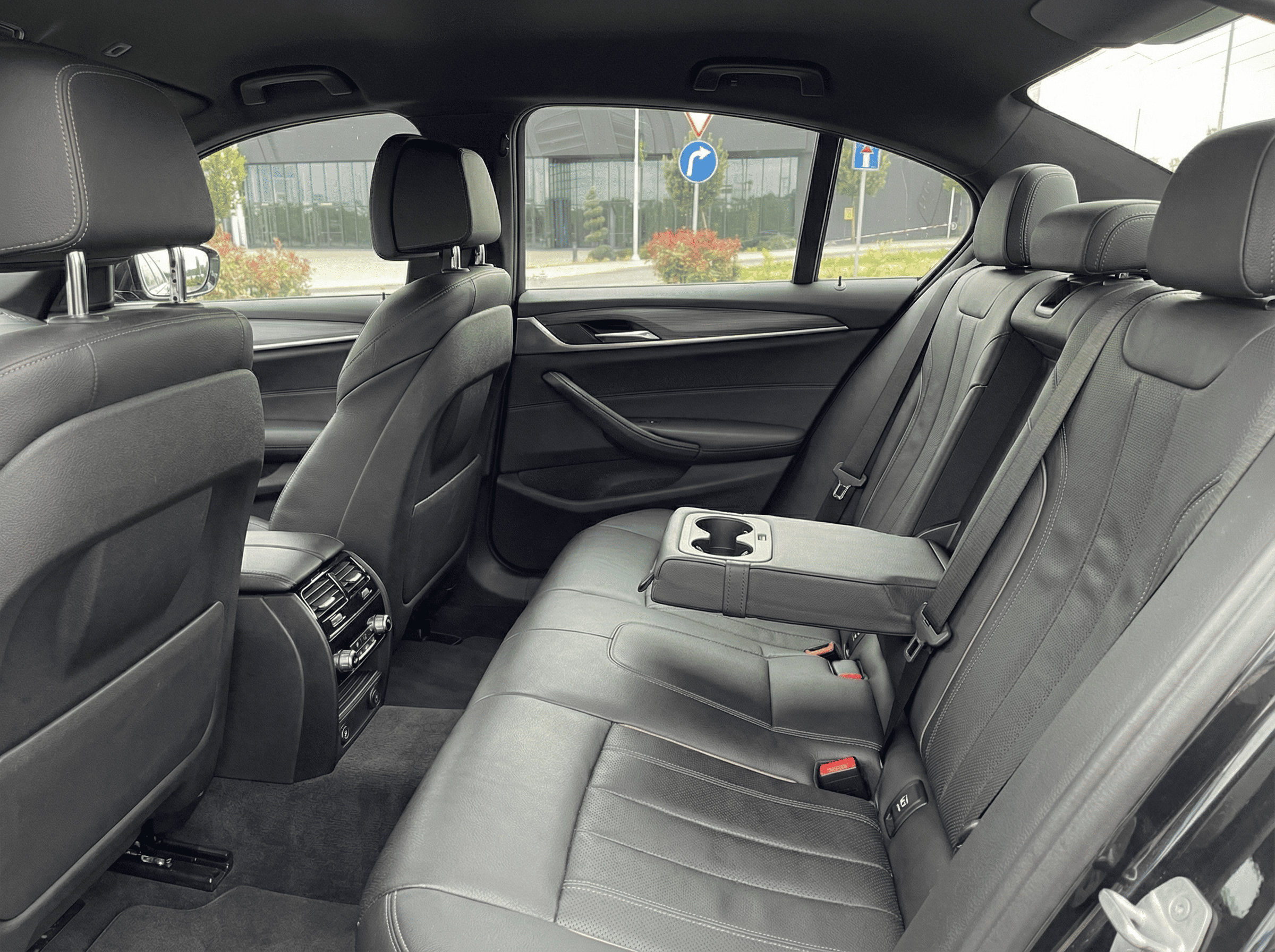 BMW 520d X-Drive G30 rest