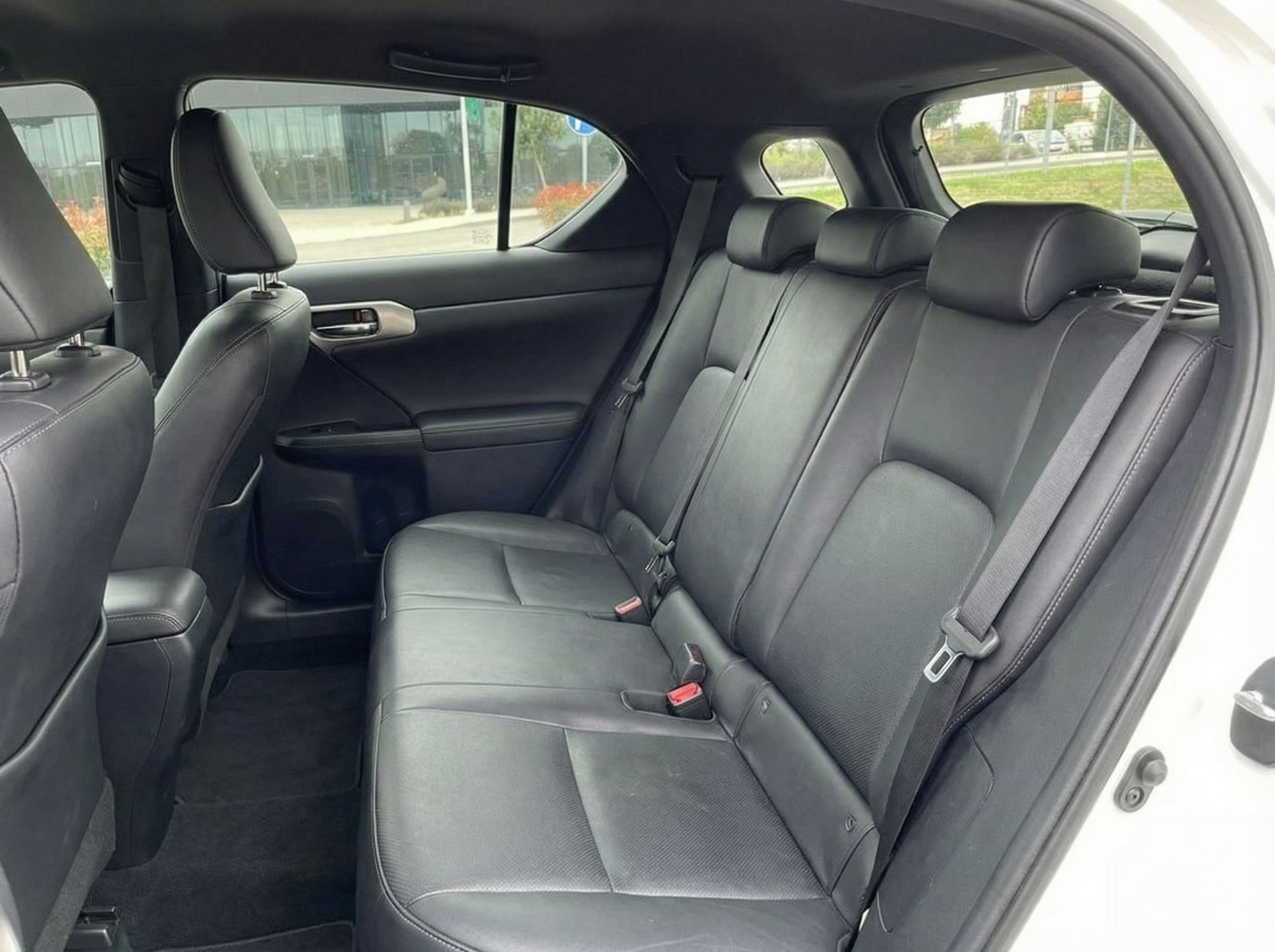 Lexus  CT200h F-Sport 